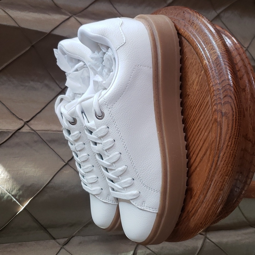 NWT- Steve Madden ‘Charlie’ Sneaker - Picture 7 of 11